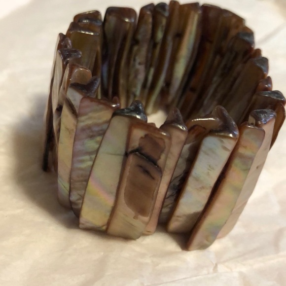 Shell Bangle Bracelet - Picture 5 of 6